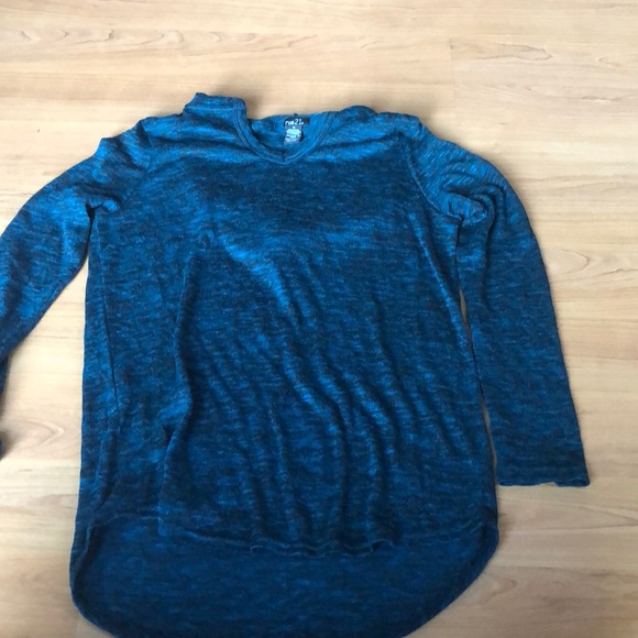 a shirt like hoodie - Picture 1 of 1